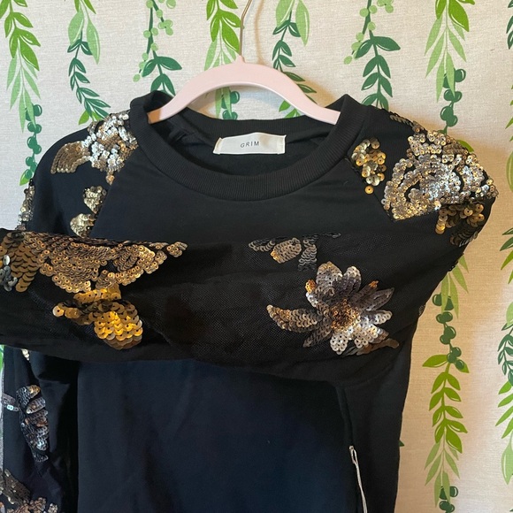 NWT GRIM Crewneck Sweatshirt with Sequin Designs on Sleeves B1 - Picture 3 of 8